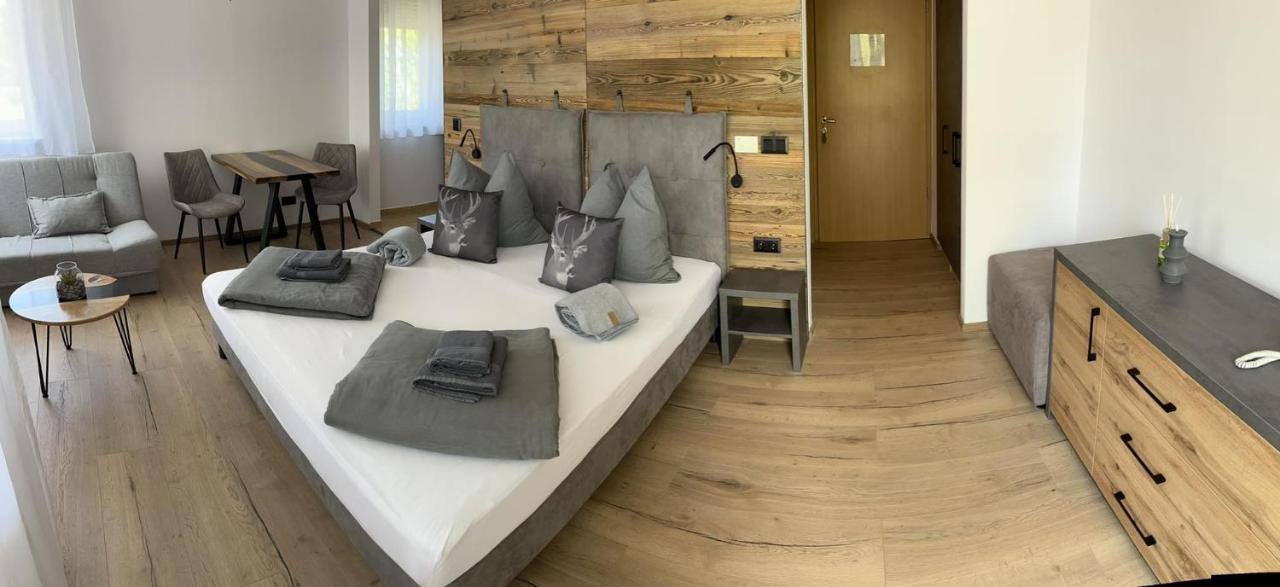 Áron Apartman-Zalakaros Exterior foto